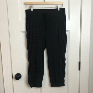 ATHLETA cropped jogger pant black workout out casual wear sz 6